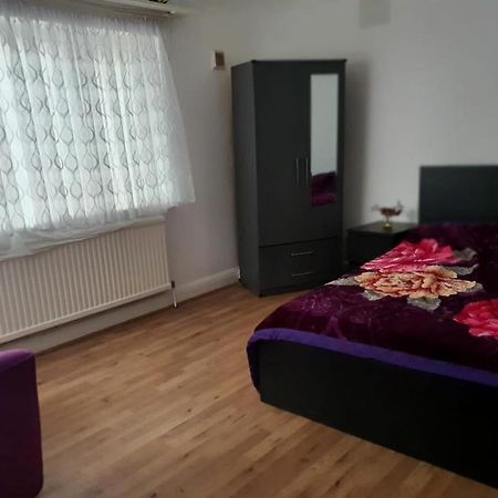 Grey Double Bedroom Londýn Exteriér fotografie